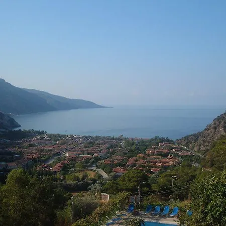 Aygul Hotel 3*